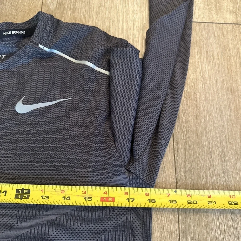 Nike Dri-Fit Tech Knit Running Men's Long Sleeve T-Shirt Training Gray Small